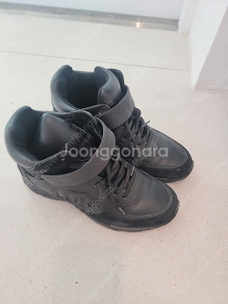 샤넬 블랙운동화 240--3