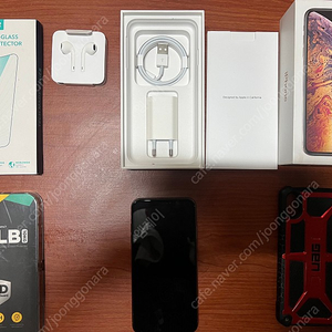 인스타 감성 사진용으로 유명한 아이폰 xs max 512 배터리 효율 100프로 팝니다(내부구성품 미사용)