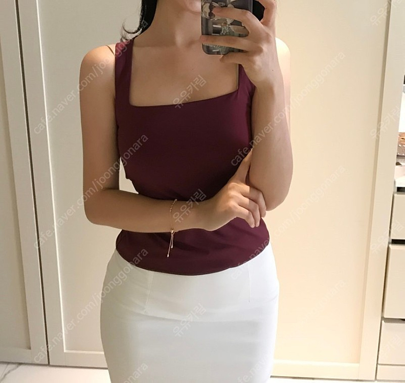 더마농 스퀘어탑 나시 와인 이미지