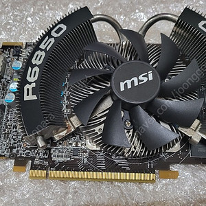 HD6850 그래픽카드 팝니다.