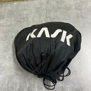 KASK 카스크 자전거 헬멧 화이트 XL 사이즈 새상품 팝니다.