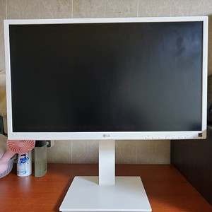 LG 모니터 24인치 화이트 24BK550YW