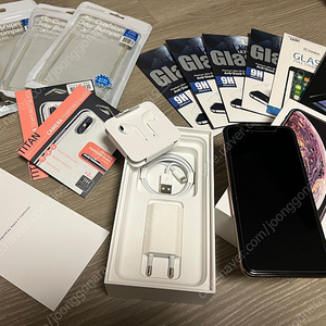 아이폰XS MAX(XS맥스) 512기가 골드 팝니다.