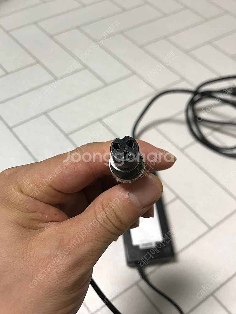 킥보드 충전기 110w 54.6v--1