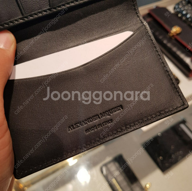 [명함지갑] 알렉산더맥퀸 엔벨롭 그레인 레이더 스컬 카--1
