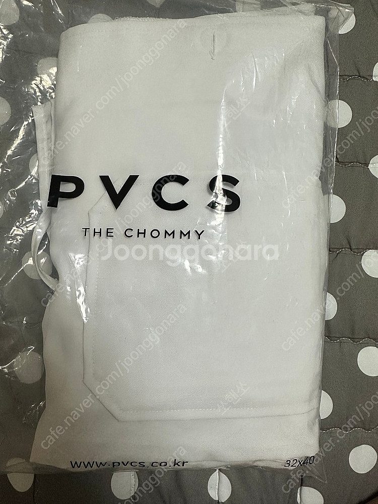 메이크업 혹은 헤어 등 미용실기 약88 사이즈. 남자사이즈110. 반팔가운. 택포9천--0