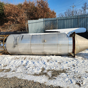 싸이로탱크 싸이로 스텐탱크 호퍼탱크 10톤탱크 저장탱크 서스탱크 물탱크 10루베 이미지