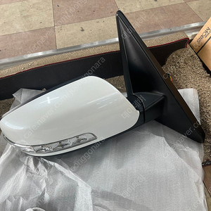 뉴쏘렌토R 조수석 사이드미러 새상품