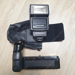 필름카메라 MINOLTA(미놀타) X-700에 부착가능한 플래시, 모터드라이브 판매합니다.