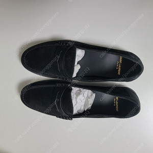 (새상품) 스웨이드 생로랑 페니로퍼 모노그램 블랙 세인트 레더 Saint Laurent Le Loafer Monogram