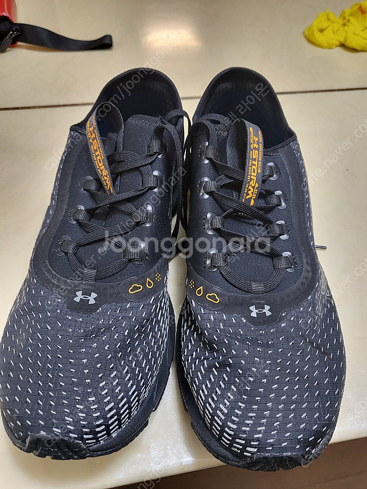 언더아머 운동화 280--1