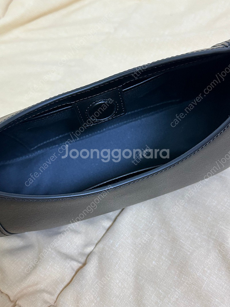 쿠론 밀라레이디 숄더 24 블랙, 판매합니다!--2