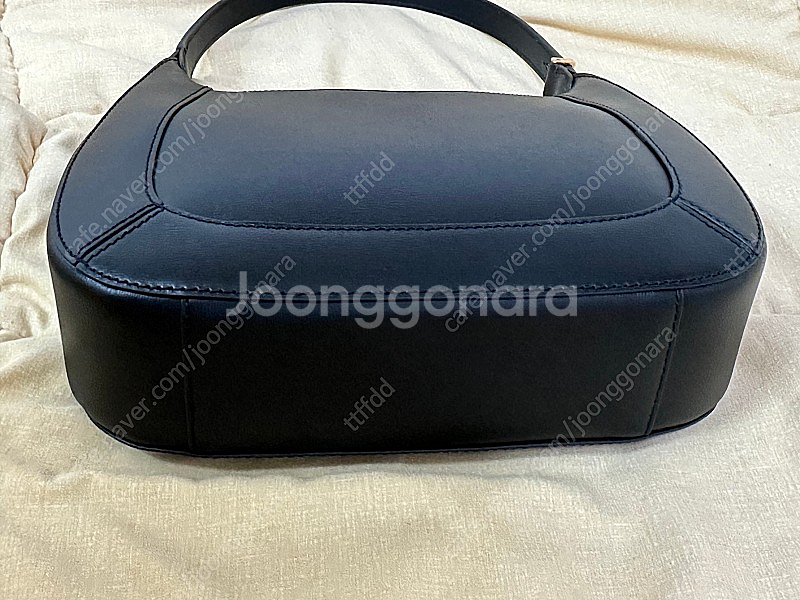 쿠론 밀라레이디 숄더 24 블랙, 판매합니다!--4