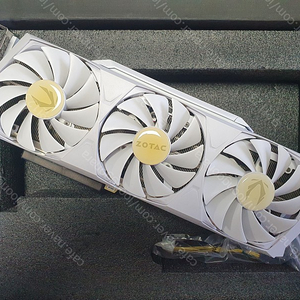 [판매/안전거래] ZOTAC RTX 3080 Trinity OC White(non LHR)