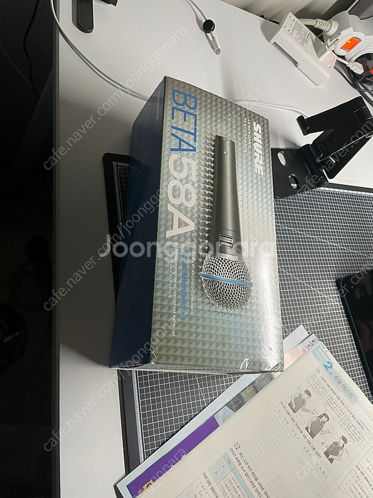 SHURE BETA58(스탠드 포함)--3