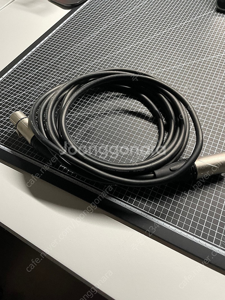 SHURE BETA58(스탠드 포함)--7