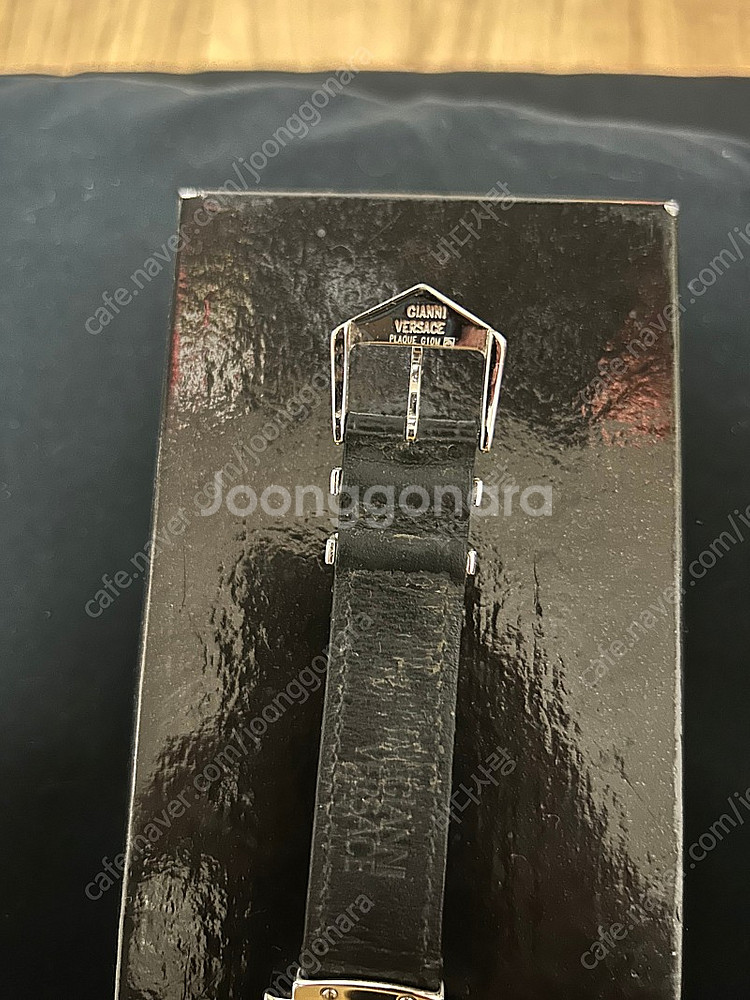 지아니 베르사체 빈티지 시계 팝니다--3