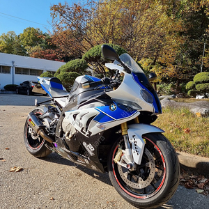 Bmw s1000rr 아크라포빅 숏 풀배기 팔아요