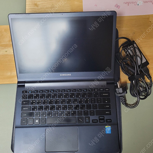 삼성 노트북 아티브북9 NT900X3G-K78S i7 450-0u, 8g, ssd256 팔아요. 스타벅스 파우치 및 키링(갤북3 사은품)같이 드려요.