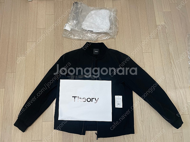 띠어리 씨티봄버 블랙 xl--2