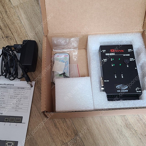 4K지원하는 모니터 분배기 HX-1422W 5만원