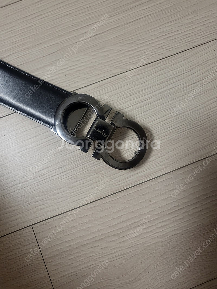 페라가모 양면간치니벨트팝니다.--2