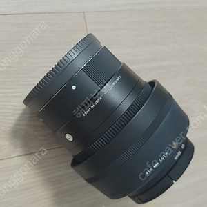 소니 E마운트 단렌즈 삼식이 30mm F1.4 DC DN 팝니다