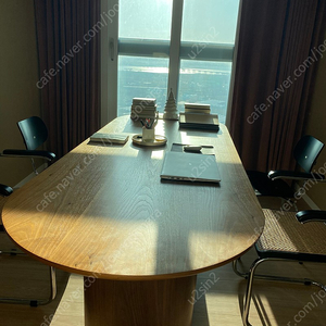 빌라레코드 round dining table _walnut