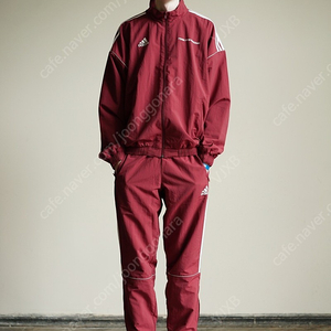 고샤 루브친스키 아디다스 우븐 자켓 버건디 s