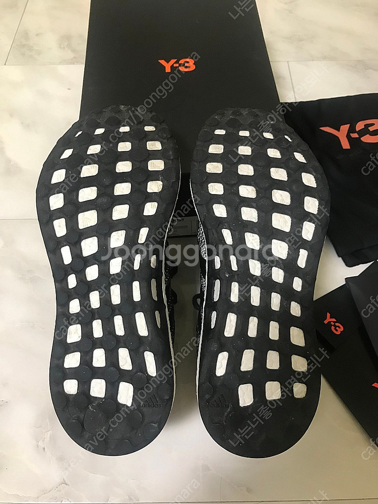 Y-3 퓨어부스트 검흰 265사이즈--5