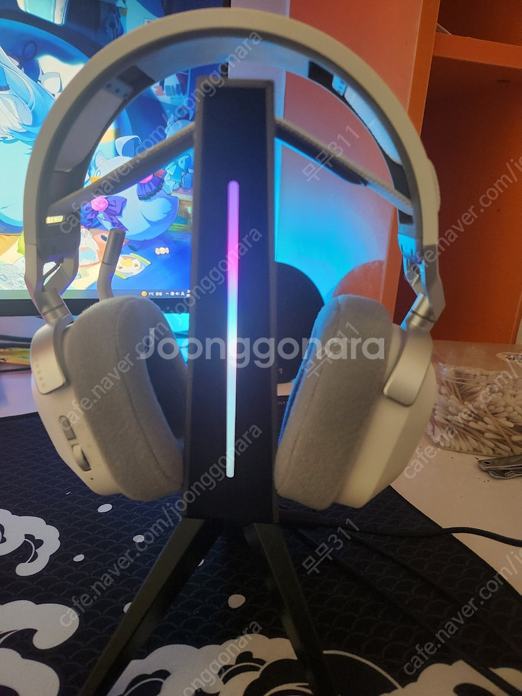 hs80 무선화이트 + 제닉스 led거치대--1