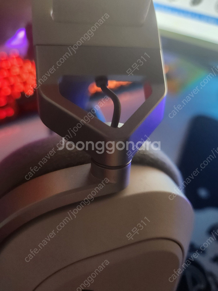 hs80 무선화이트 + 제닉스 led거치대--4