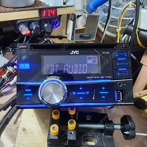 JVC 2딘 카오디오 KW-R400 정상작동 합니다.