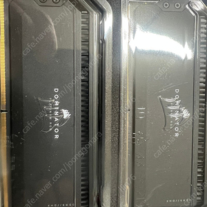 커세어 DDR5-5200MHz 도미네이터 플래티넘 RGB 32GB(2 x 16GB)