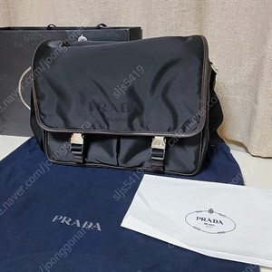 프라다(Prada) 사피아노 메신저백 남녀공용