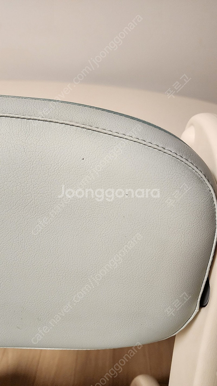 일룸 피넛 1200 일반책상과 피코의자 중고 판매합니다--7