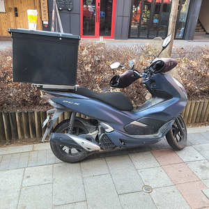 Pcx125 20년 18500 팝니다