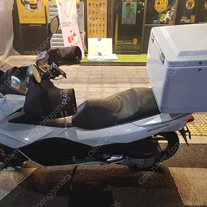 pcx 125 2018녀식흰색 100만팝니다