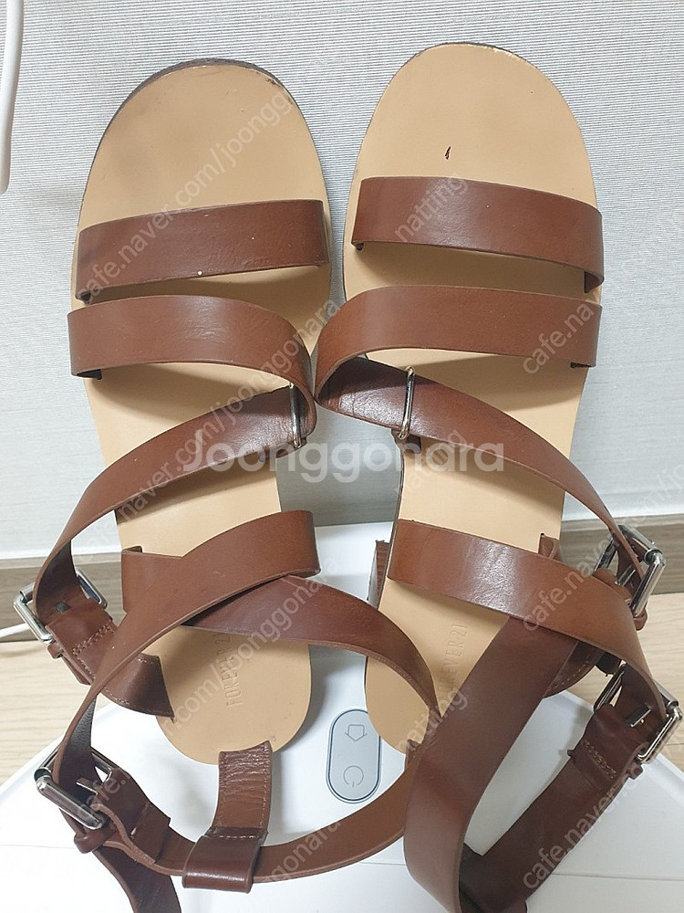 스트랩 통굽 샌들--1