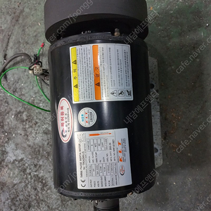 중고 모터(런닝머신)(220v, 3hp) + 인버터(런닝머신)(3.5kw) 팝니다.