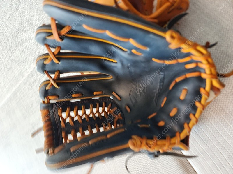 미즈노 프로 오더 슈프림 내야 11.75 팝니다.--5