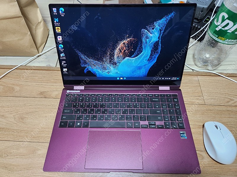 삼성 갤럭시북2프로360 NT950QED-KD72D 팝니다. (박스구성품 전부 있음)--1