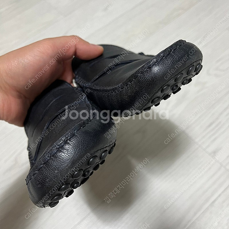 토즈 남성 드라이빙 로퍼 팝니다 255-260--5