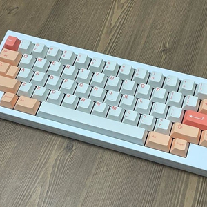 GMK peaches n cream Lite 피엔크라이트 베이스킷 팝니다