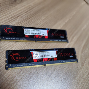 지스킬 G.SKILL DDR4-2400 AEGIS 8G X 2 램(RAM) 8만 팝니다(택배 별도)