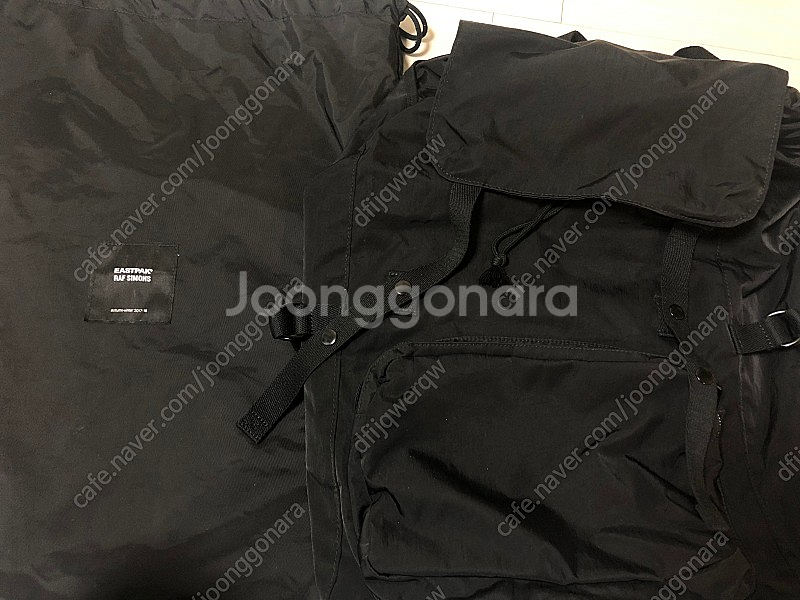 이스트팩 x 라프시몬스 17fw 탑로드 백팩 라지 L--0