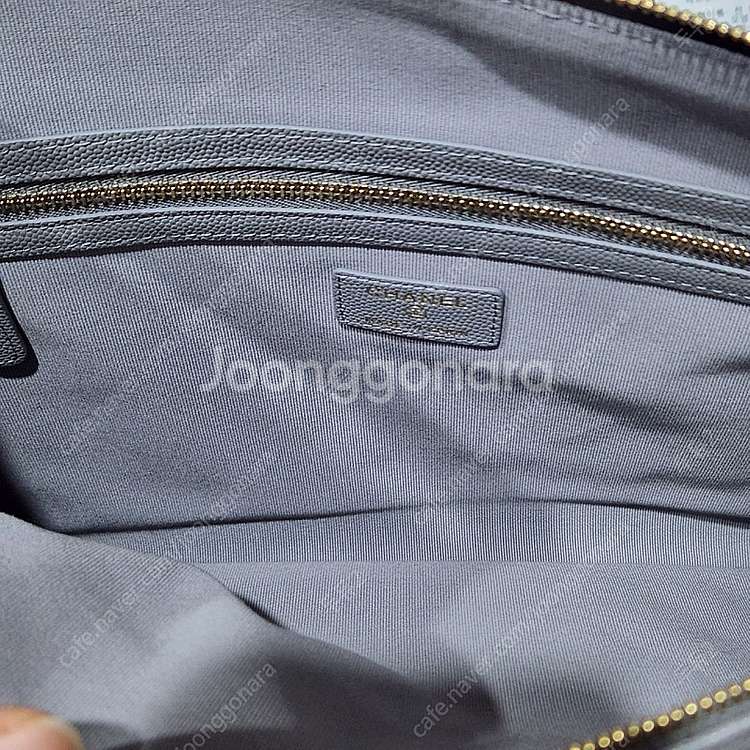 샤넬 클래식 라지 클러치 팝니다--4