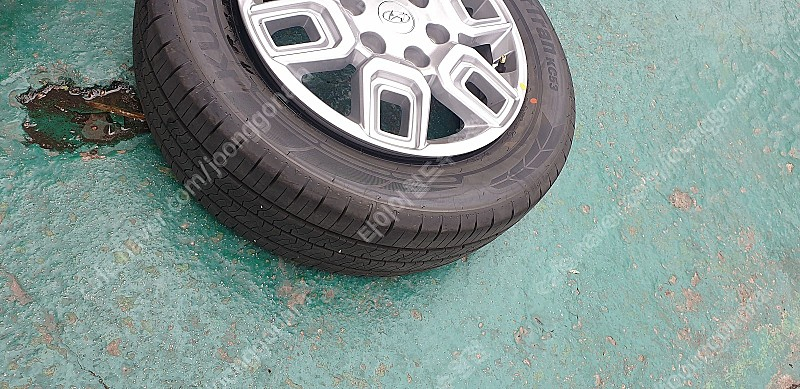 [판매] 그랜드스타렉스 스타리아 17인치휠 타이어 이미지