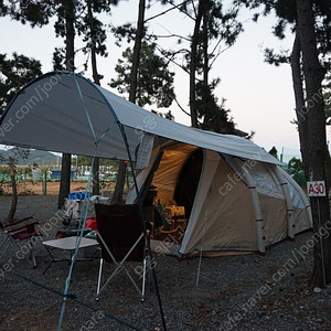 퀘차 데카트론 에어텐트 에어세컨즈 4.1 (타프 판매 완료) 텐트만