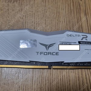 TFORCE DELTA TEAMGROUP 32GB DDR4 3600 팝니다